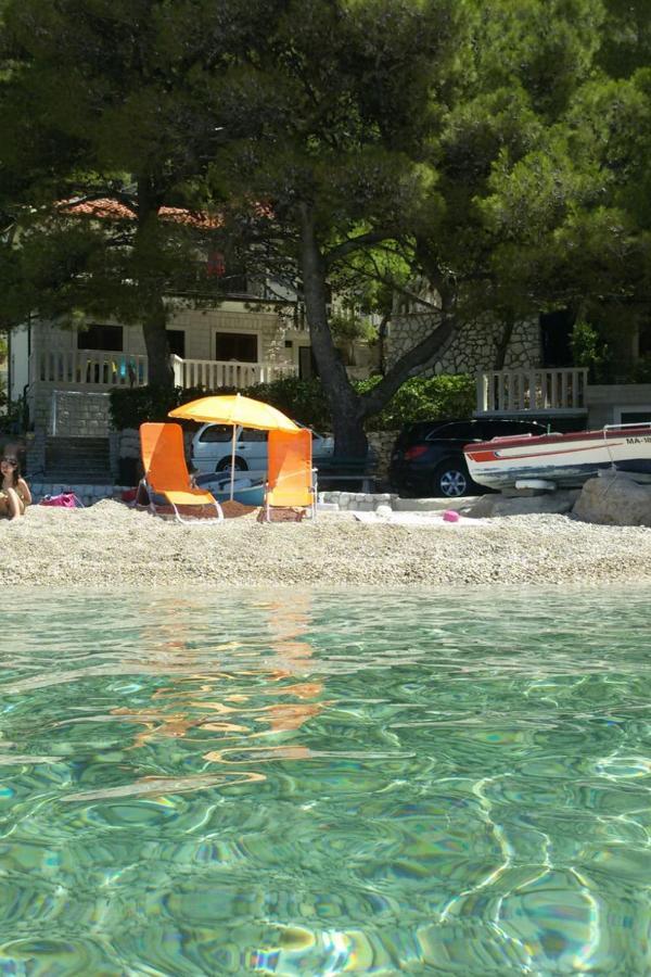 Apartments By The Sea Brela, Makarska - 11821 Dış mekan fotoğraf