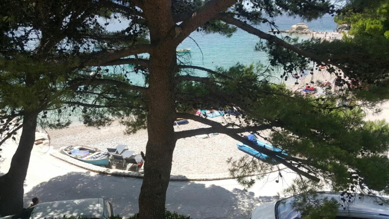 Apartments By The Sea Brela, Makarska - 11821 Dış mekan fotoğraf