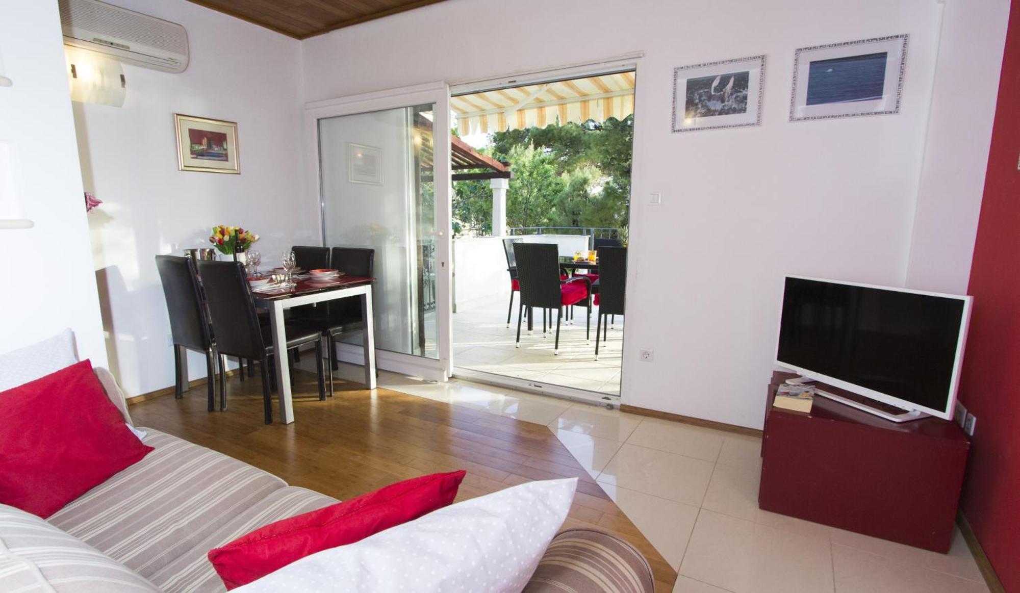 Apartments By The Sea Brela, Makarska - 11821 Oda fotoğraf